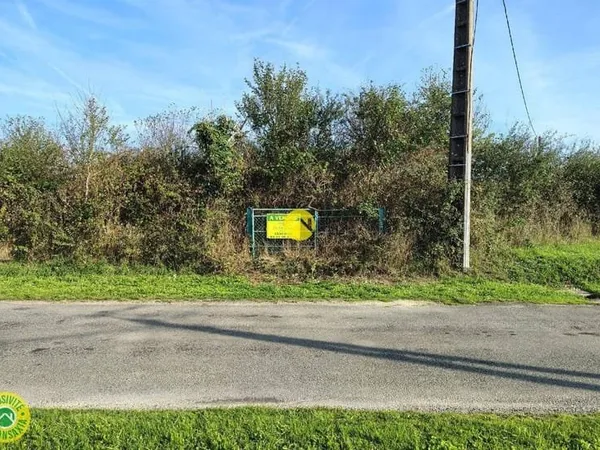 Terrain constructible 1240 m²