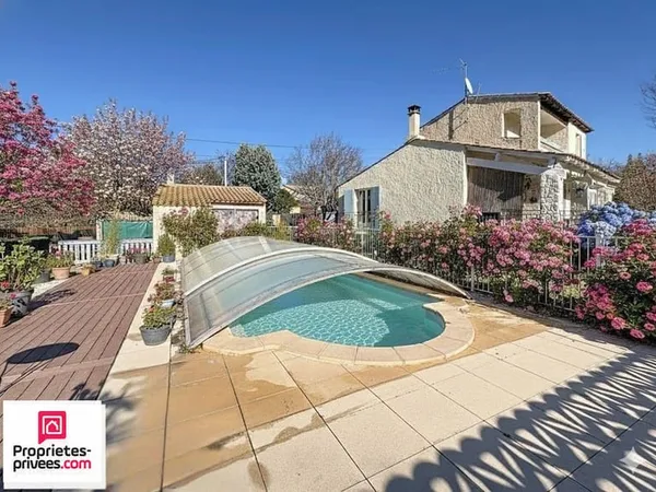 Rians VILLA T4 garage piscine sur 1200 m²