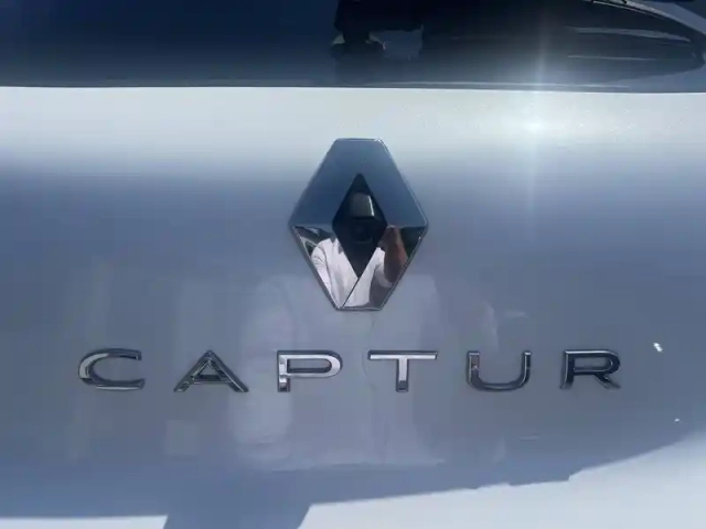 Renault Captur tce 90 — photo 22