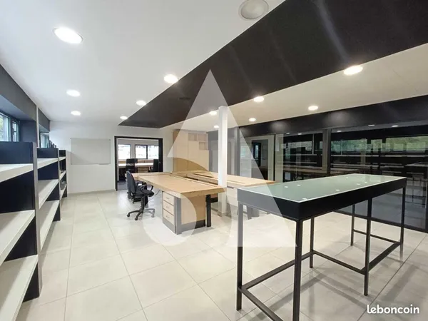 Bureaux 103 m² BLENDECQUES