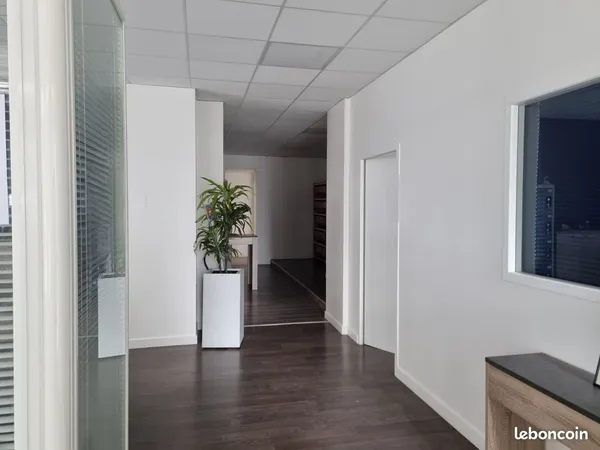 Local commercial 123 m² Rue de La République Saint-Etienne