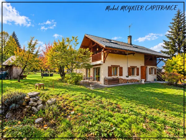 Chalet à Puy-Saint-Vincent 1400 - À 100 m des pistes, 10 à 12 couchages, terrain et vue dégagée