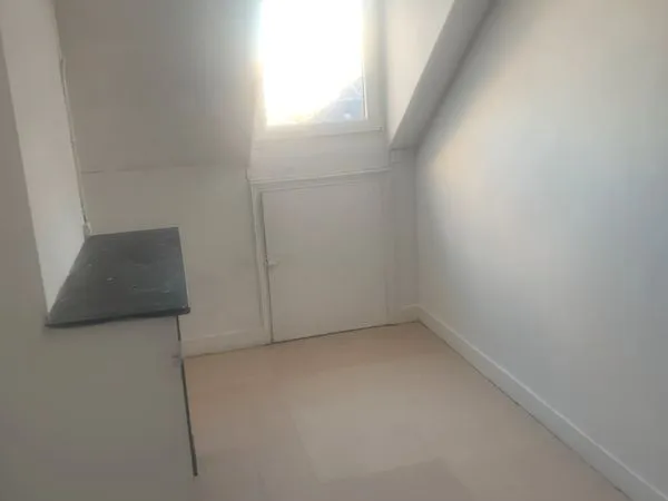 Chambre de service Paris-Quartier Wagram Pereire