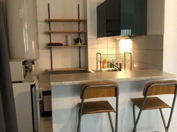 Studio 1 pièce 28 m²