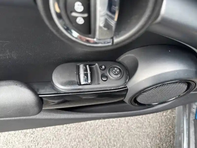 Mini Mini cooper 136ch edition camden bva7 — photo 6