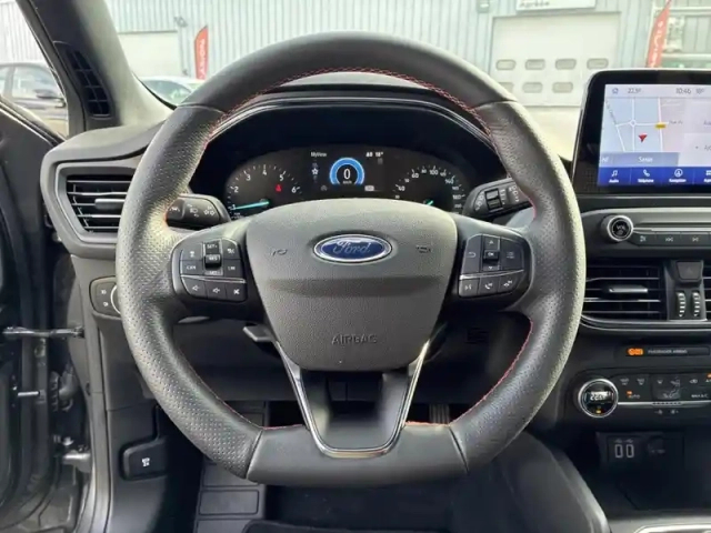 Ford Focus 1.0 ecoboost 125ch st-line — photo 14