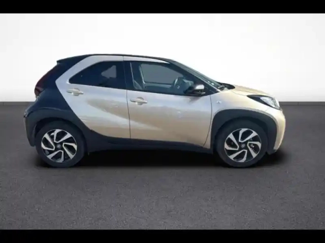 Toyota Aygo X 1.0 vvt-i 72ch design my24 — photo 7
