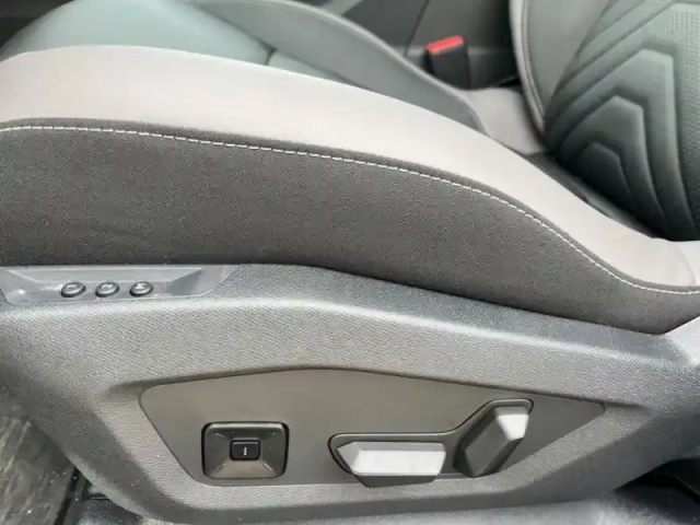 Jeep Compass electrique 213ch 157kw first edition — photo 9
