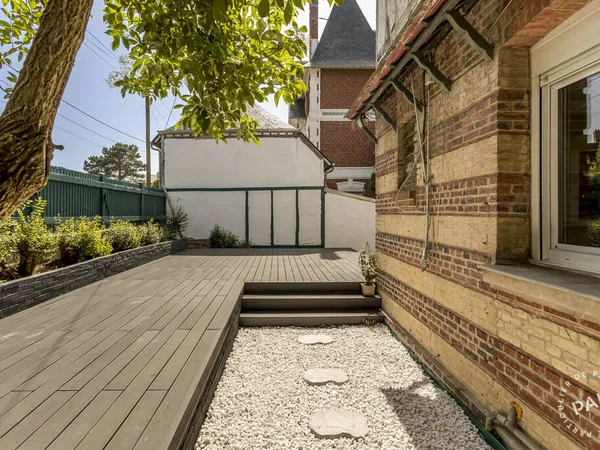 Maison 6 pièces 280 m²