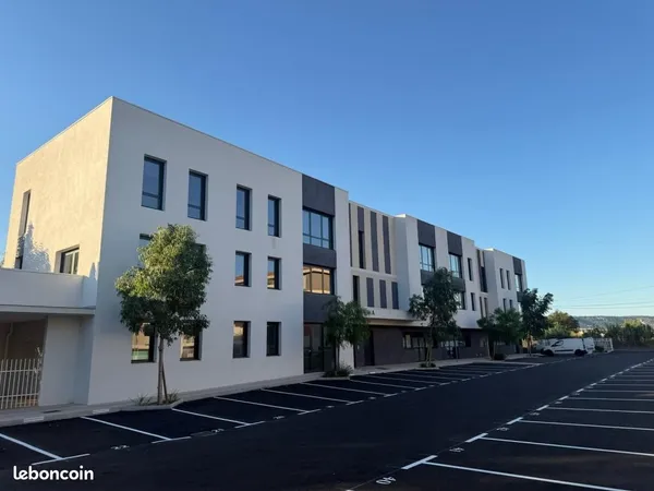 Bureaux 149 m²