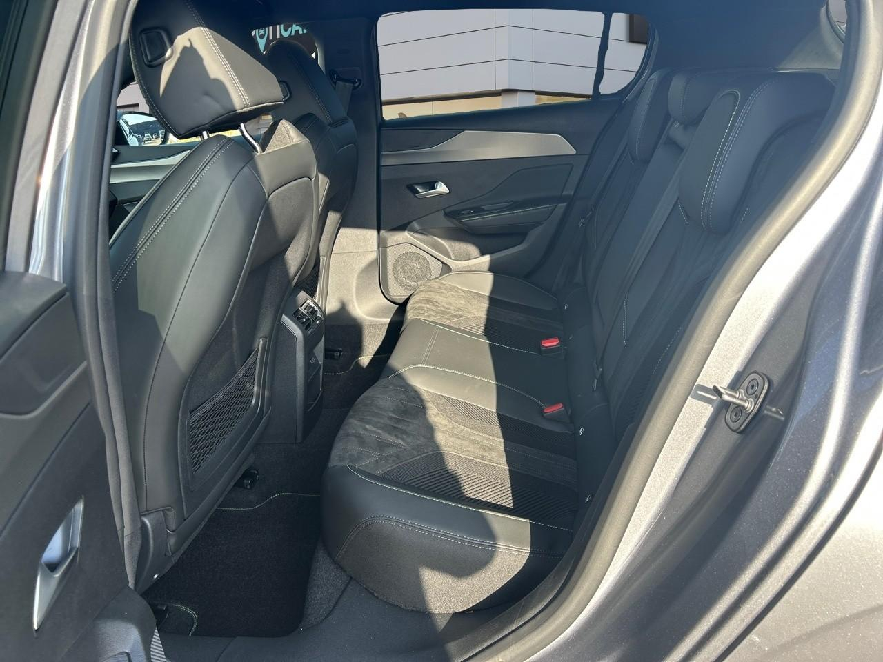 Peugeot 308 e-308 156ch batterie 54 kwh gt — photo 10