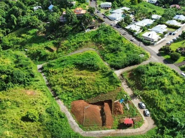Terrain constructible 572 m²