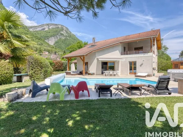Maison 7 pièces 184 m²