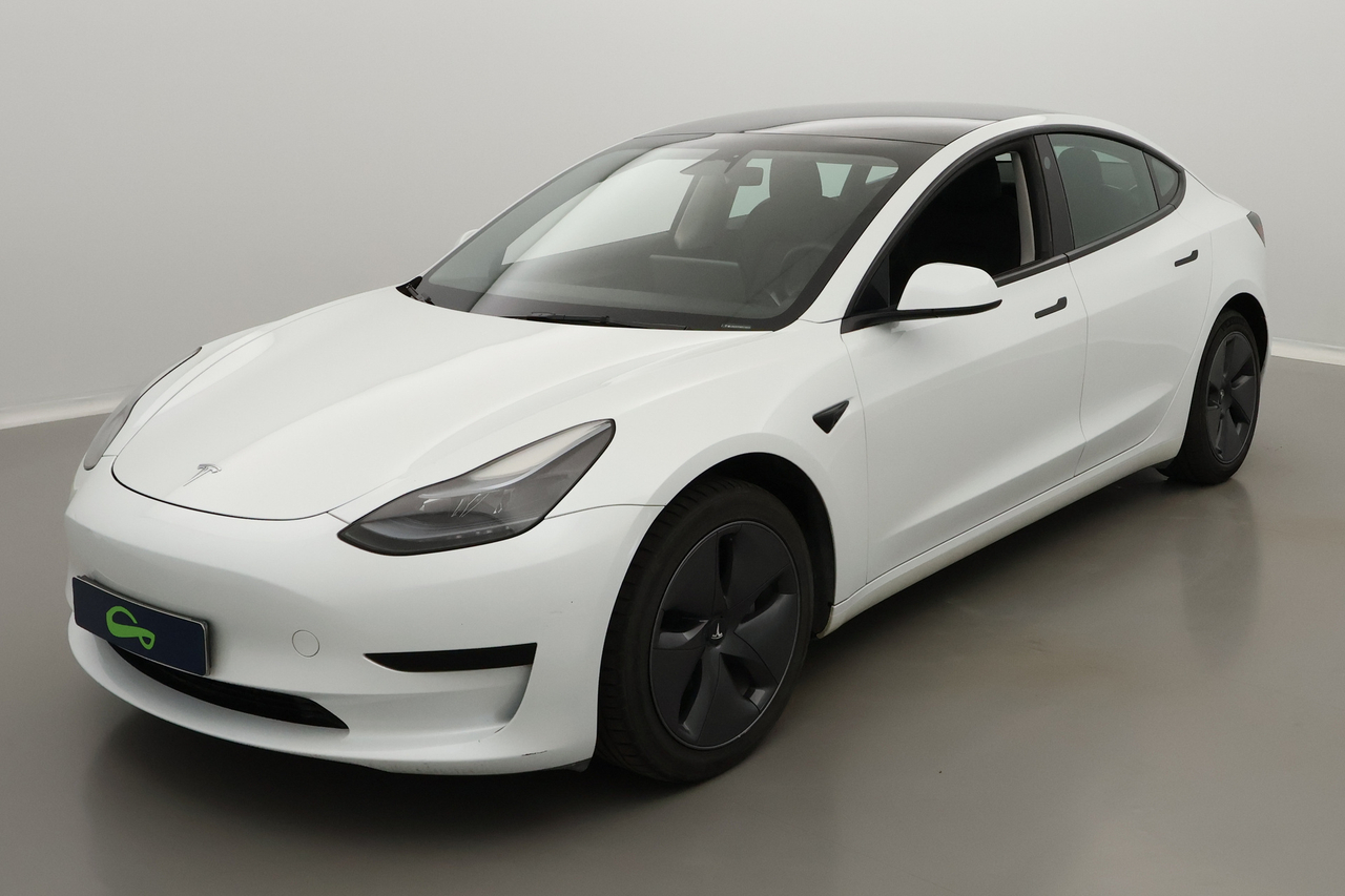 Tesla MODEL 3 — photo 1