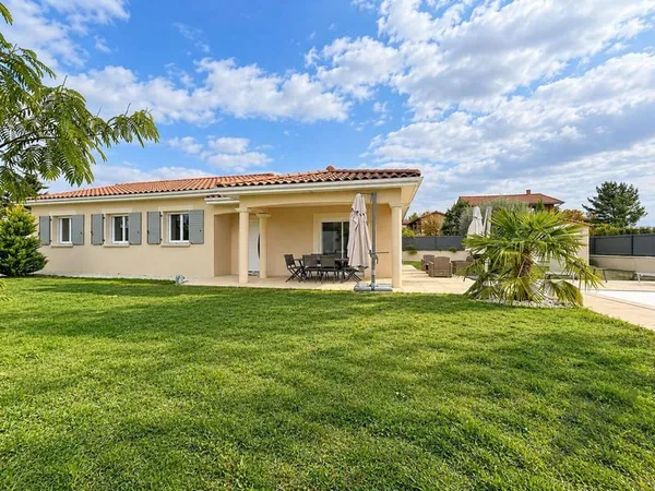 Maison de plain-pied 5 pièces 116 m²