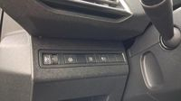 Peugeot 3008 Plug-in Hybrid 225ch Allure Pack e-EAT8 — photo 19