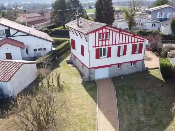Maison 5 pièces 200 m²