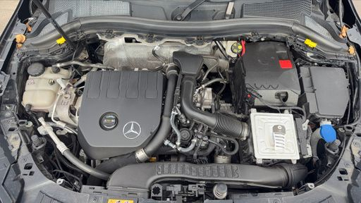 Mercedes Classe GLA 200 163 7G-DCT - Business Line – 2021 – 32000 km – Essence – Boîte Automatique — photo 38