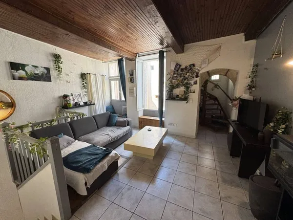 Maison 2 pièces 63 m²