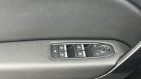 Renault Captur 1.3 TCe 140ch FAP Rive Gauche — photo 18