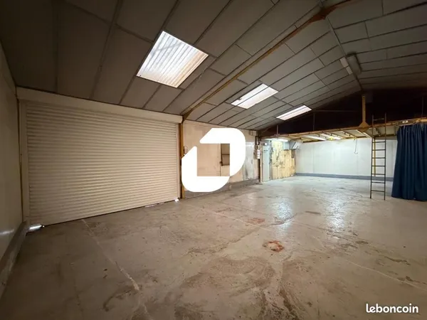 Bureau 264 m²