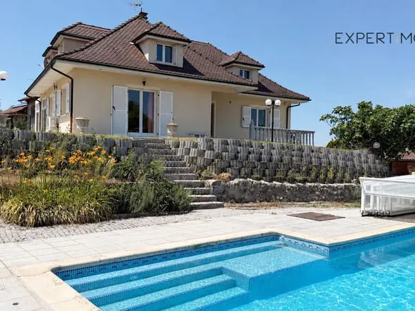Maison 5 pièces 172 m²