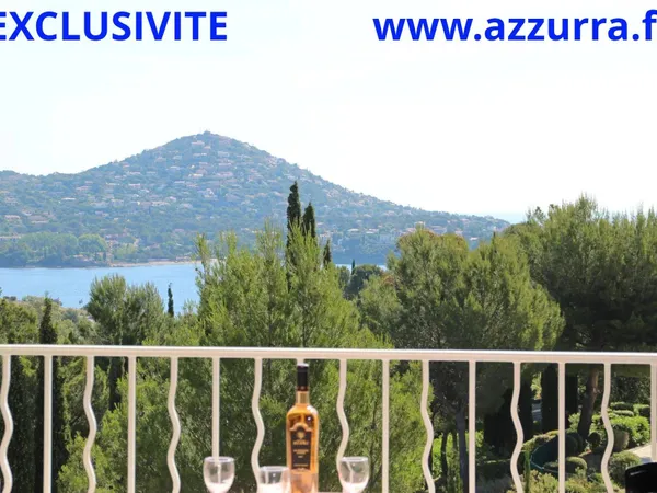 Agay Cap Esterel bel appartement 2 pièces vue mer, parking