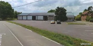 Ancien atelier de découpe et transformation de viande, 700 m² sur 3 561 m², murs et matériels