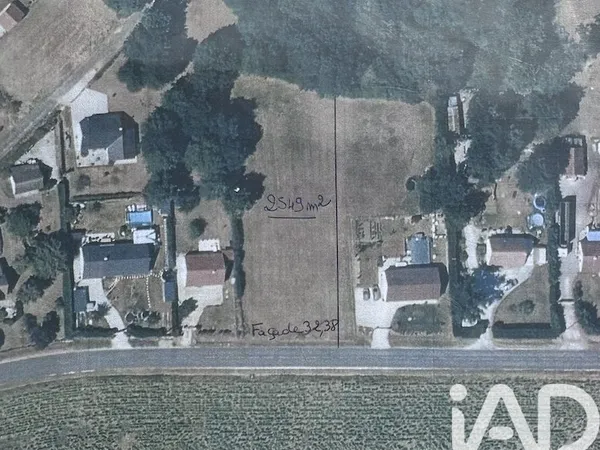 Terrain 2549 m²
