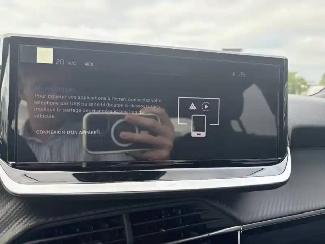 Peugeot 2008 electrique 54 kwh 156 ch — photo 19