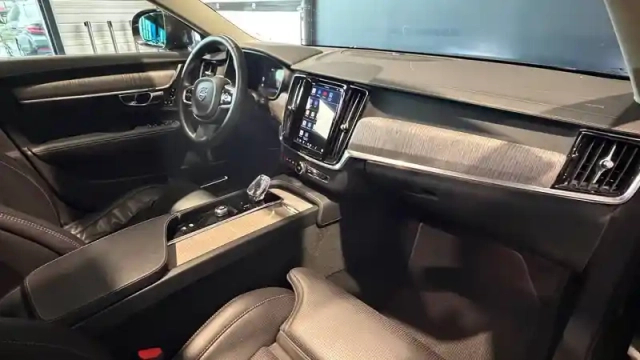 Volvo V90 volvo /  cross country 2.0 b4 mild-hybrid plus awd — photo 30