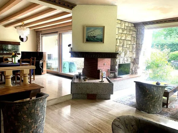 Maison 5 pièces 300 m²