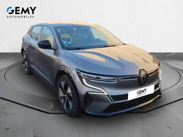 Renault Megane e-tech ev60 220 ch super charge — photo 3