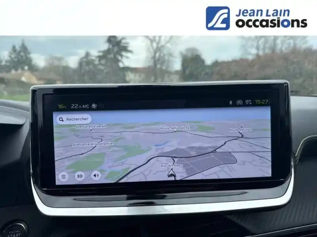 Peugeot 2008 hybrid 145 e-dcs6 — photo 15