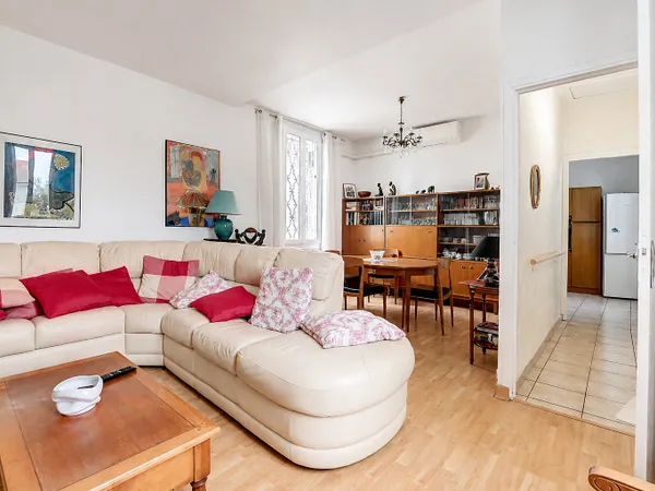 Maison 5 pièces 104 m²