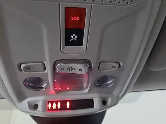 Citroën C4 puretech 130 s&amp;s eat8 — photo 61