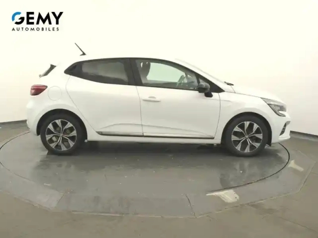 Renault Clio tce 90 — photo 24