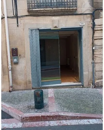 Local commercial / bureau