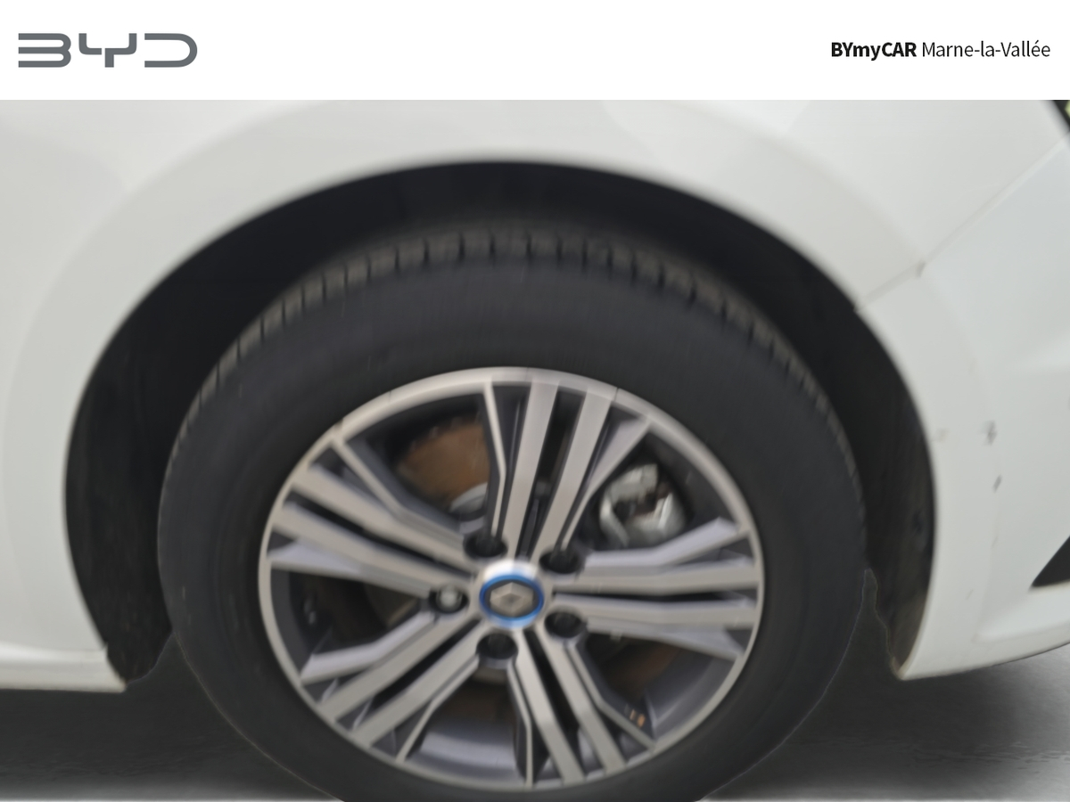Renault Mégane IV Estate E-TECH Plug-In Hybride 160 — photo 15