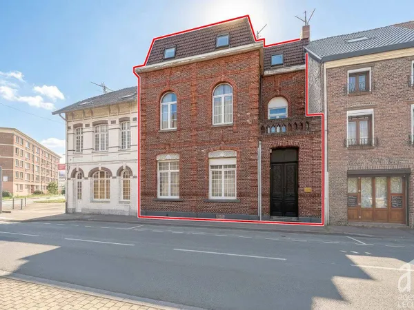 Villa 20 pièces 423 m²