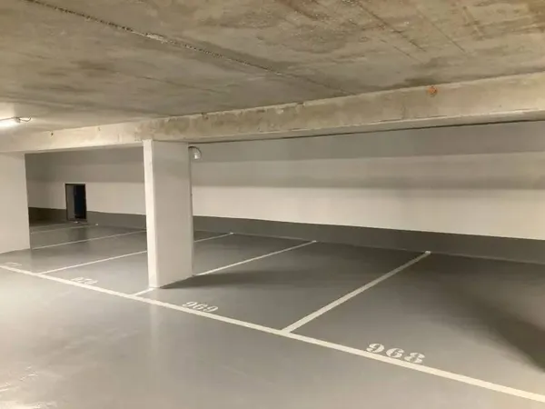 Parking 12 m²