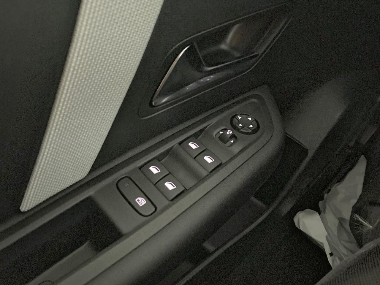 Citroën C4 X hybride 145 ch e-dcs6 max — photo 20