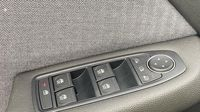 Renault Clio 1.0 TCe 90ch Techno - 25 — photo 19
