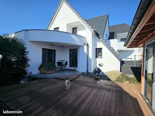 Villa 9 pièces 260 m²