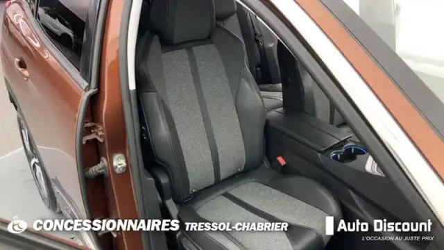 Peugeot 3008 1.2 puretech 130ch s&amp;s bvm6 allure — photo 9