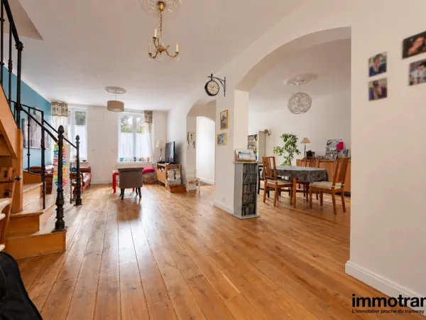 Maison 5 pièces 163 m²