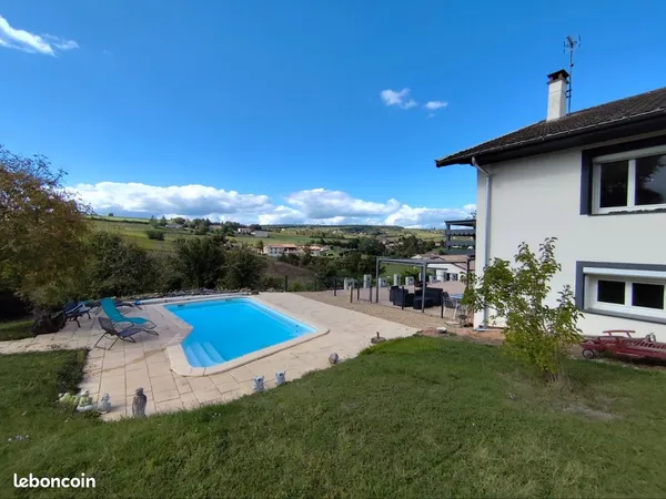 Maison familiale avec vue très dégagée