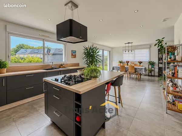 Maison 6 pièces 138 m²