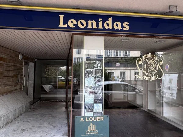 Local commercial 85 m²