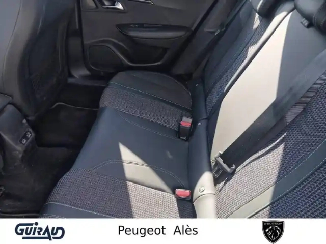 Peugeot 2008 electrique 136 ch — photo 11